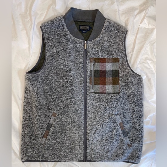 Pendleton Sherpa Fleece Umatilla Camp Vest EUC Size Large - Picture 3 of 9